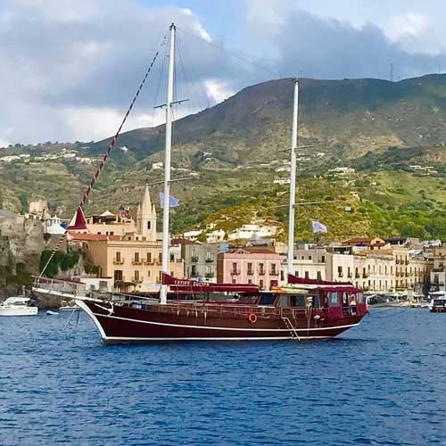 Barca a vela modello caicco Latife Sultan